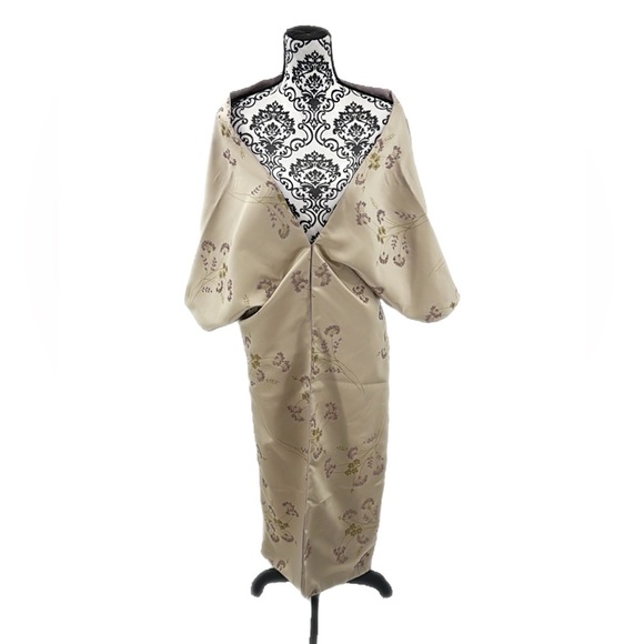 NWT Jeffrey & Dara Evenings Elegant Purple Floral Champagne Shaw wrap - Picture 1 of 8
